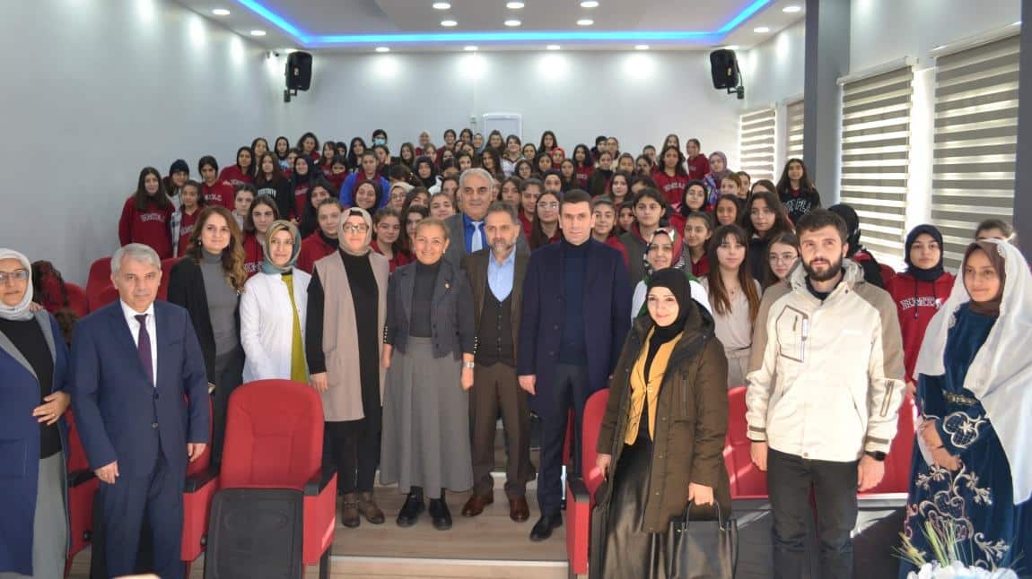 Sayın Erzurum Milletvekilimiz Fatma ÖNCÜ okulumuzu ziyaret etti.